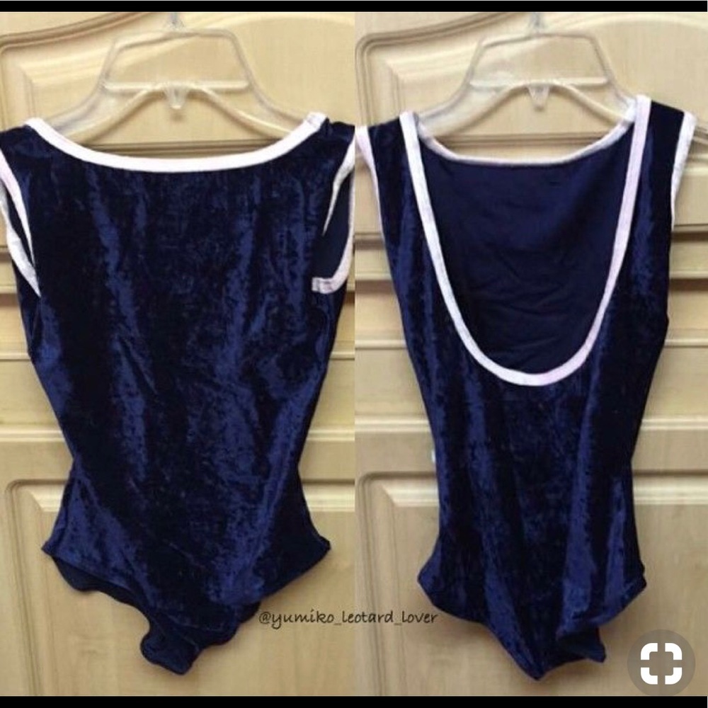 Yumiko Sofiane V Navy- V Charms Trim